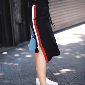 WhoWhatWear Silky Racer Stripe Skirt XS
